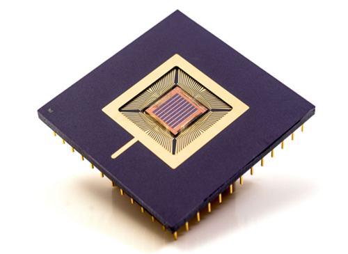 Imec's self-learning chip aims to bring machine-learning capabilities to cost and power constrained IoT nodes. (Images: Imec)